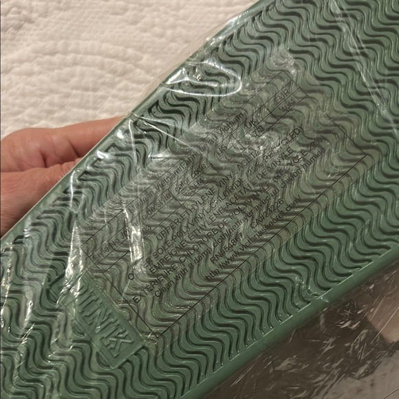 Victoria's Secret PINK Green Slide Sandals. NEW. Large - Picture 4 of 5